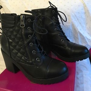 Black boots nwot style name :Harrison